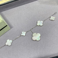 [Aethel]CLOVER 5 MOTIF WHITE MOP SILVER BRACELET