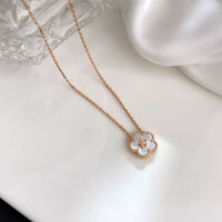 [Aethel]LUCKY  WHITE MOP  PLUM BLOSSOM NECKLACE
